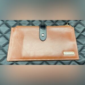 EUC AnDoilt Wallet Leather